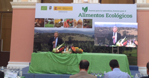 Fernando Burgaz en la presentación de las jornadas Alimentos Ecológicos